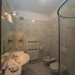 Hotel New Petit
