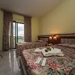 New Petit Hotel