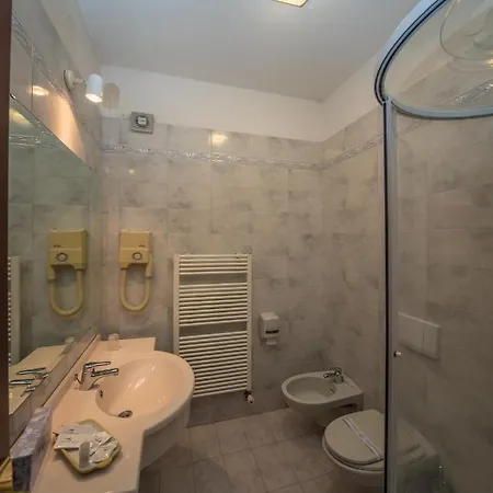 Hotel New Petit