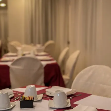 New Petit Hotel 3*