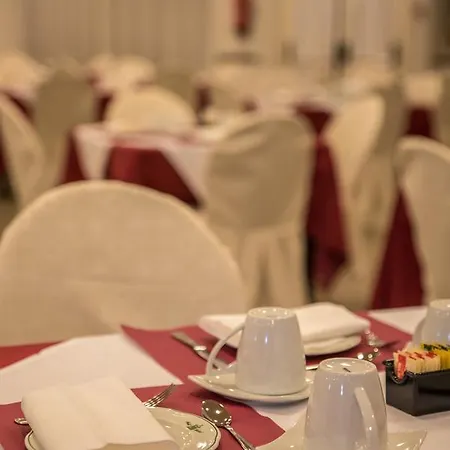New Petit Hotel 3*