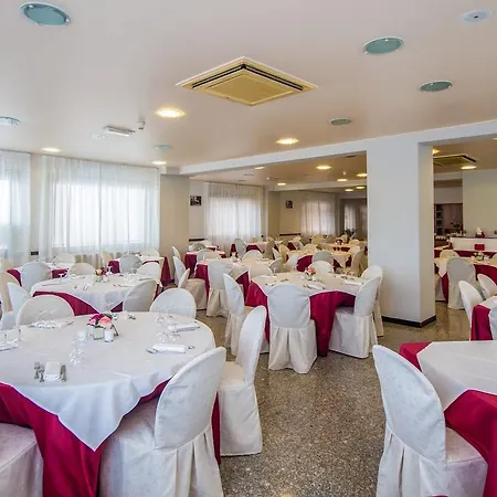 New Petit Hotel