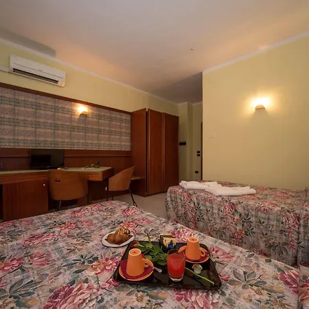 New Petit Hotel