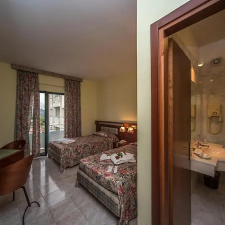 New Petit Tempio Pausania