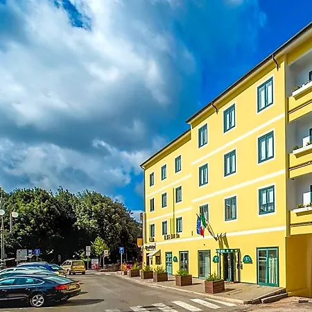 Hotel New Petit Tempio Pausania