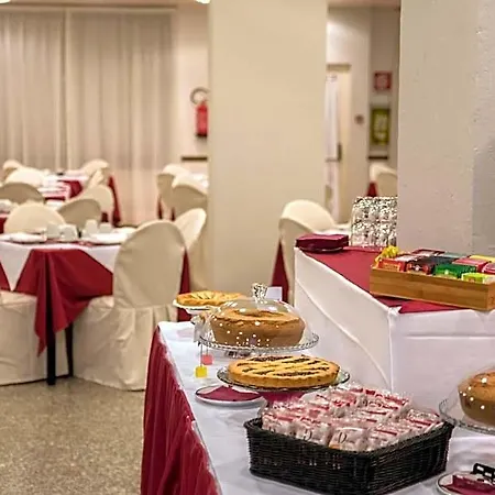 New Petit Hotel