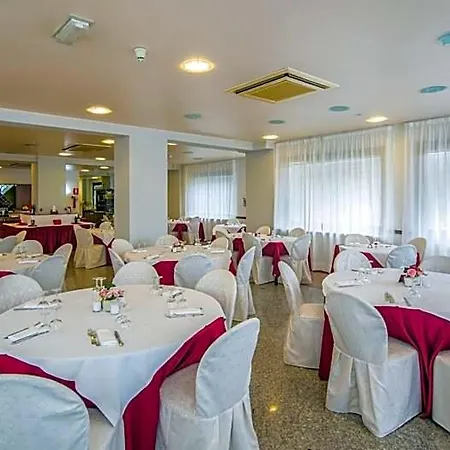 New Petit Hotel 3*