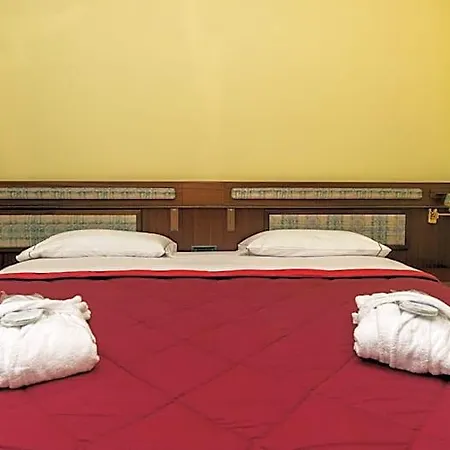 Hotel New Petit
